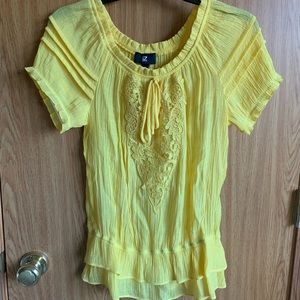Iz Byer short sleeved Yellow shirt/Top